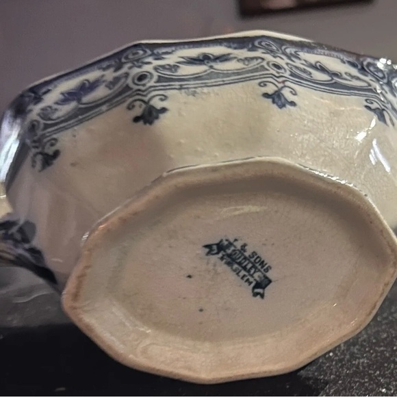 1800’s ANTIQUE flow cornflower BLUE WHITE FLORAL GRAVY BOAT FORD & SONS ENGLAND - Picture 7 of 8